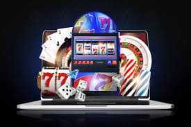 Live Baccarat dealer Myanmar online card game